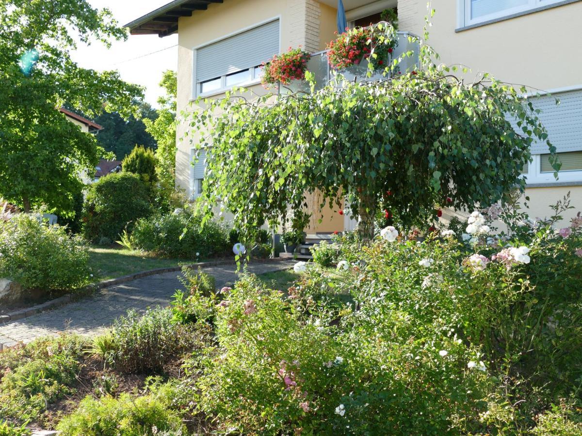 Ferienwohnung Kirsch Санкт-Вендель Экстерьер фото