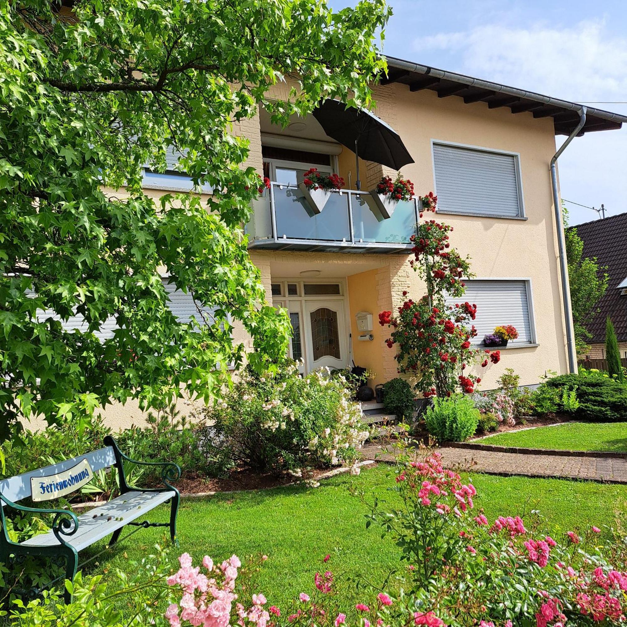 Ferienwohnung Kirsch Санкт-Вендель Экстерьер фото